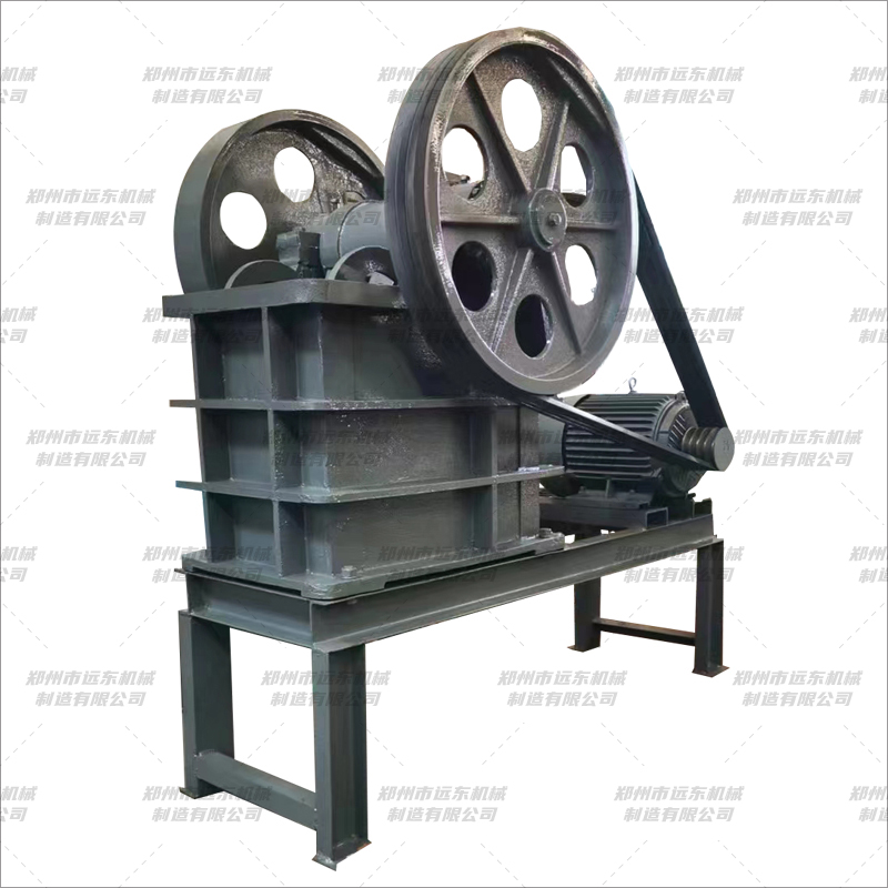 PE型顎式破碎機(jī)(圖2) PE型顎式破碎機(jī)(圖2)